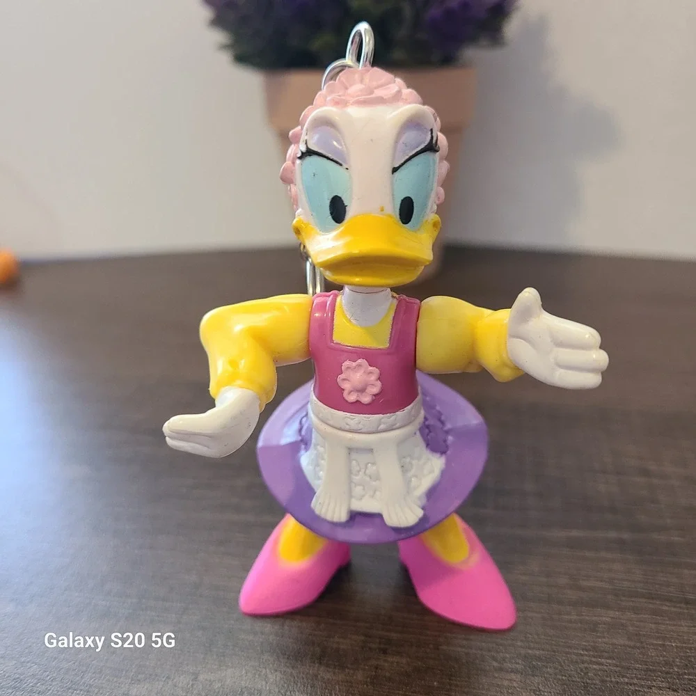 Disney Daisy Duck Keychain Figure Pink‎ Purple Yellow Plastic Pre-Owned